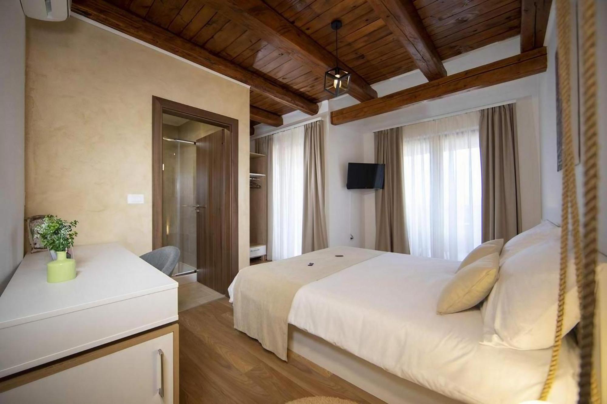 Hotel Natura Vilanija Екстер'єр фото
