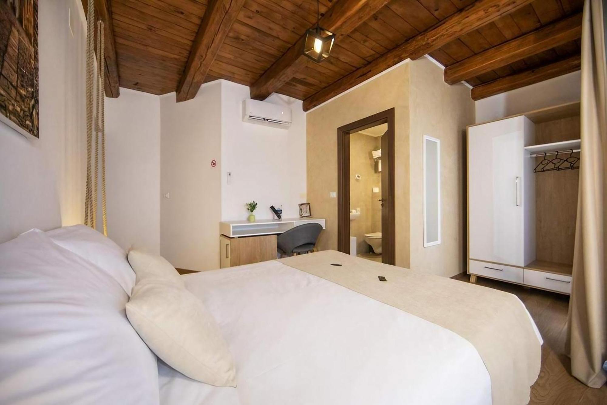Hotel Natura Vilanija Екстер'єр фото