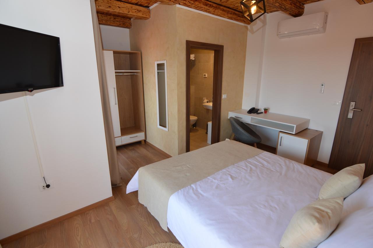 Hotel Natura Vilanija Екстер'єр фото